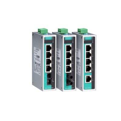 MOXA EDS-205A Commutateur Ethernet non géré à 5 ports pour l'automatisation industrielle du transport maritime
