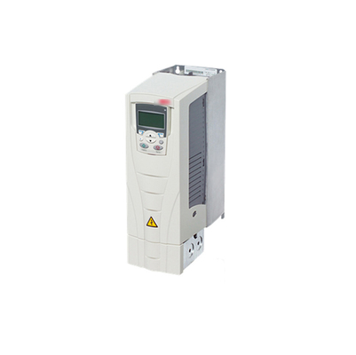 Invertisseur de fréquence personnalisé ACS510-01-246A-4 3ABD00022031-D avec tension de sortie 220V