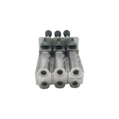 Valve de commande directionnelle 3 bobines Ventiles de commande à distance pour machines de forage en roche